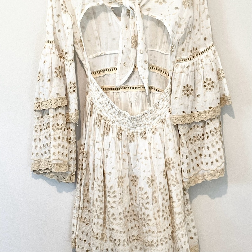 NWOT antica sartoria white/cream eyelet cutout dress Italy Positano import - Picture 5 of 5